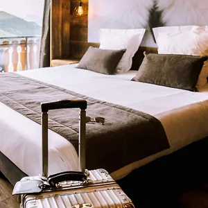 la-perelle.hotels-rhonealpes.com/